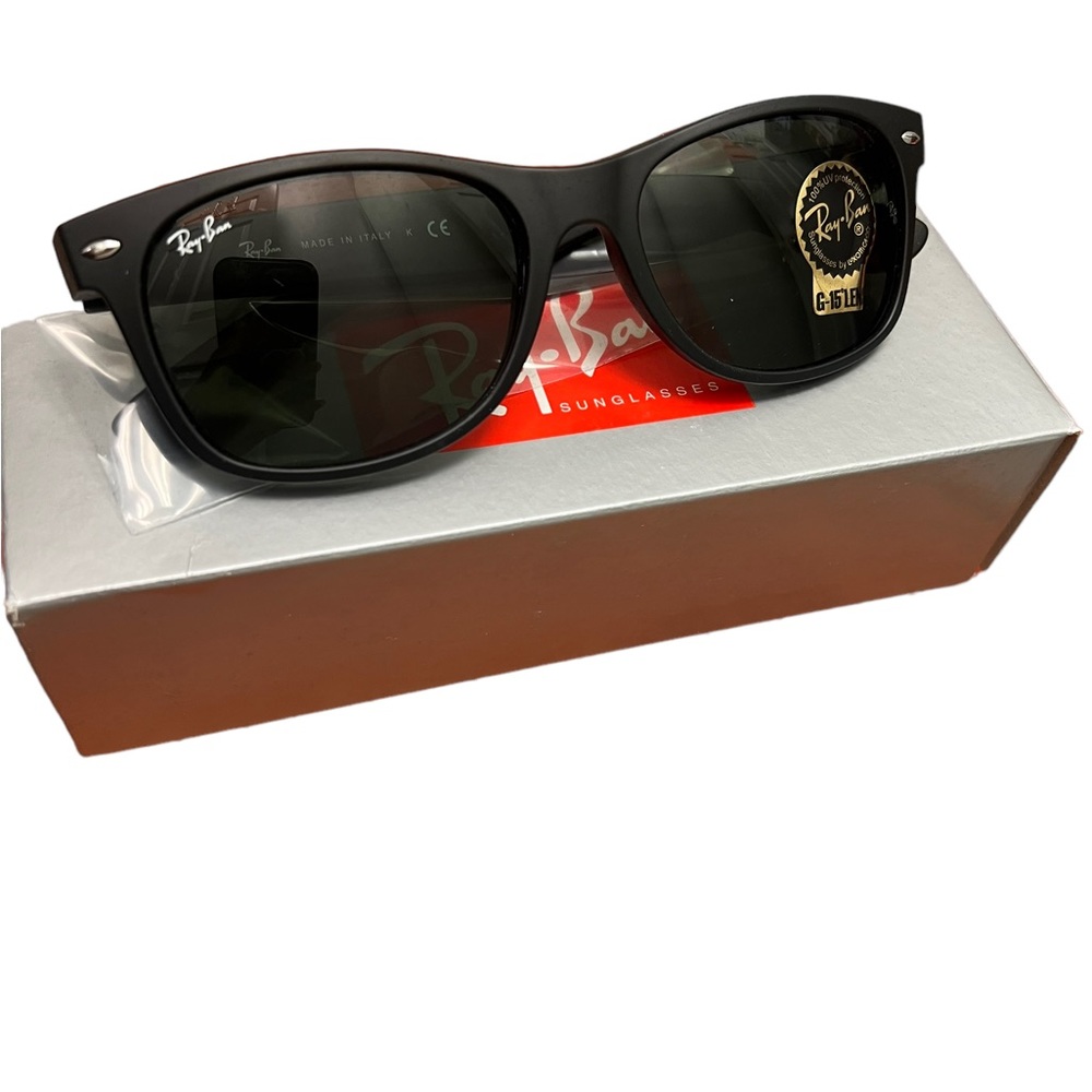 New Wayfarer Classic Ray-ban sunglasses - Picture 2 of 8